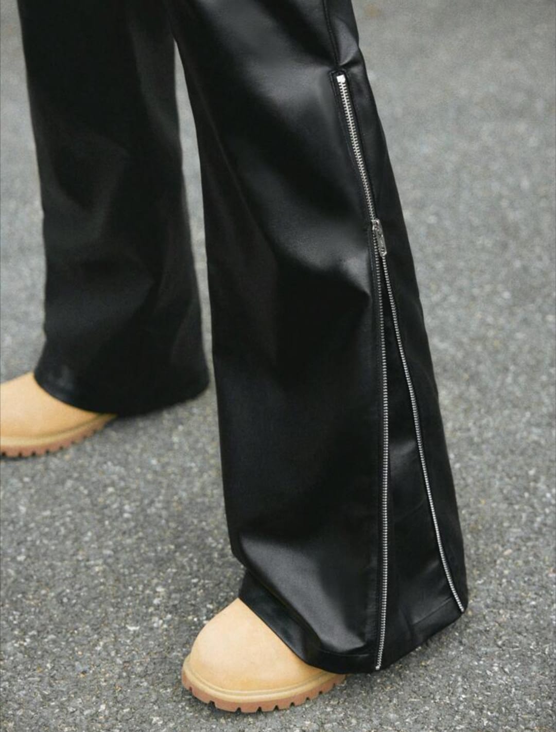 Men's Black Faux Leather Flared Pants with Side Zipper – Streetwear Statement Trousers